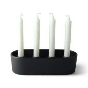 Form Living Adventsljusstake oval - svart